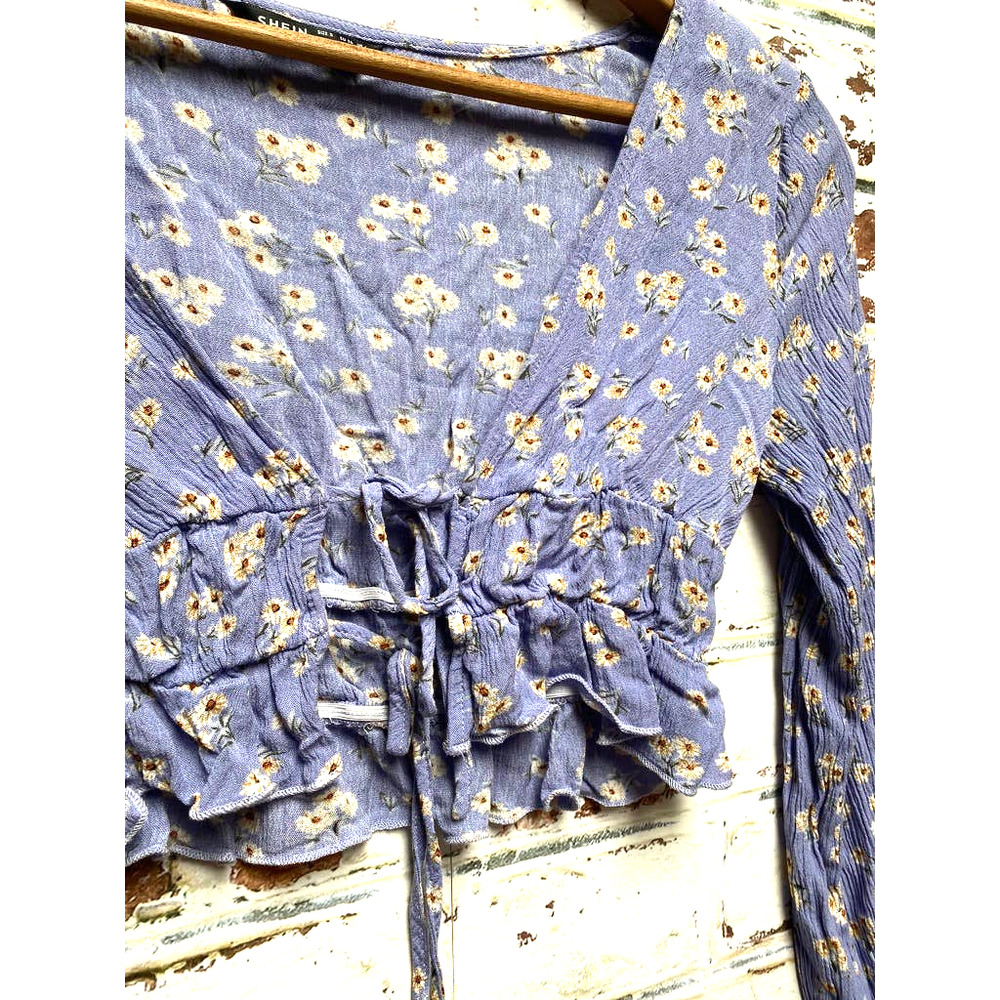 SHEIN Sweet Lilac Daisy Print Long Sleeve Deep V Cropped Waist Tie Blouse - Picture 8 of 12